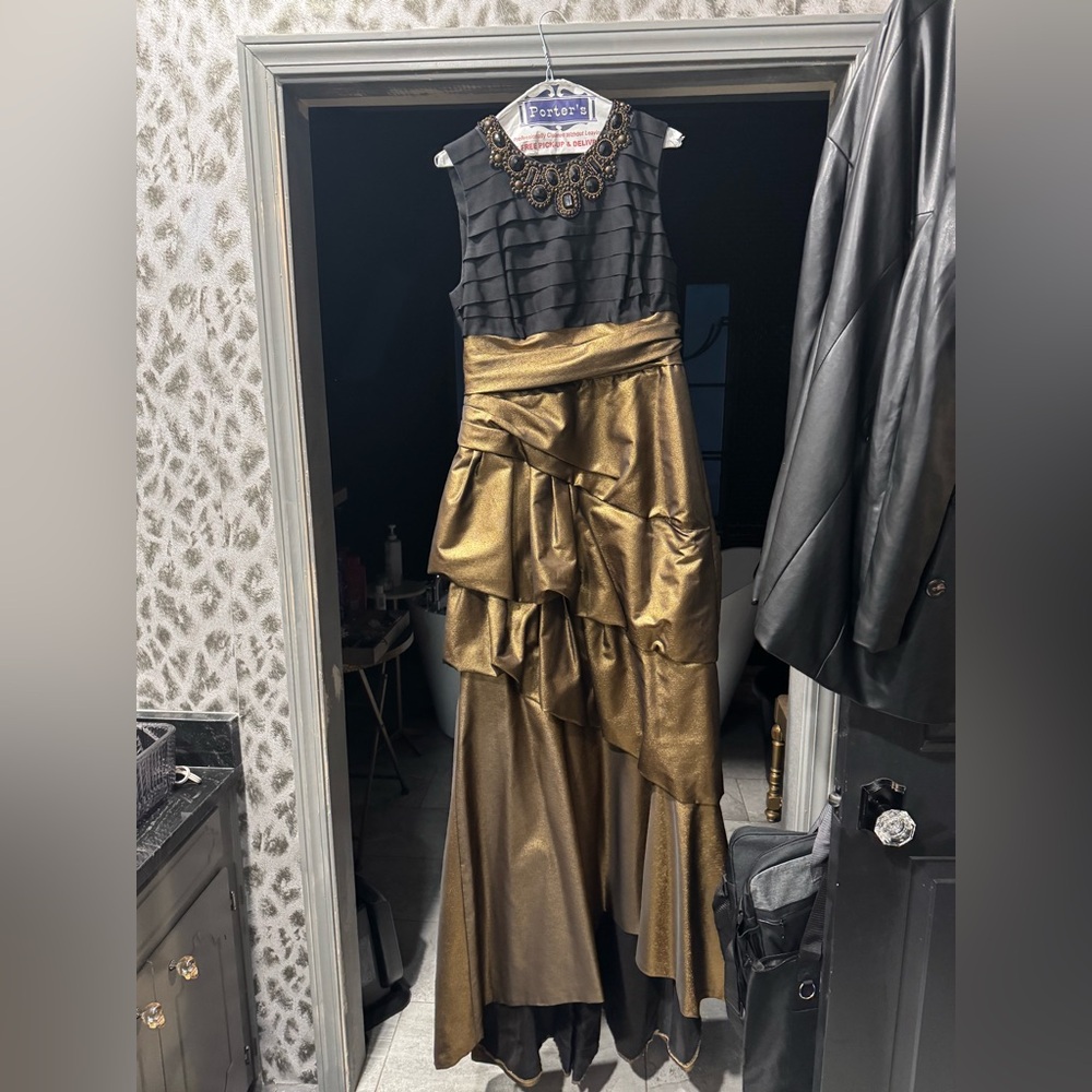 carmen marc valve stunning formal dress